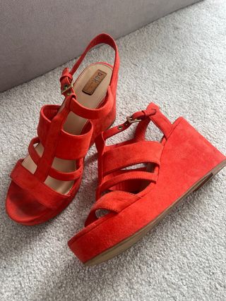 Sandalias cuña rojas nº39