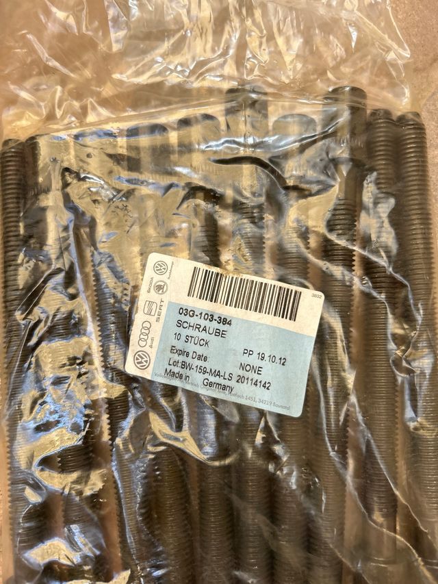 Tornillos originales de culada BKD