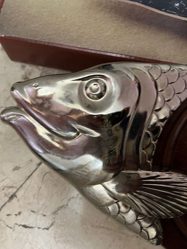 Tabla aperitivos pescado metal