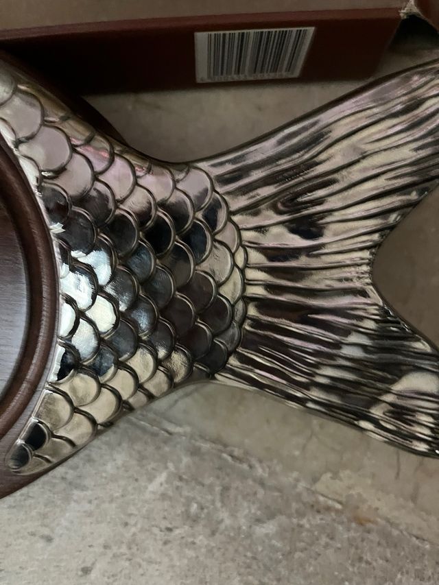 Tabla aperitivos pescado metal