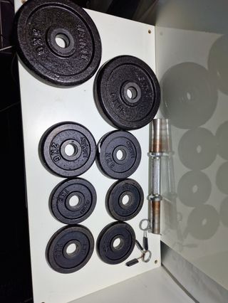 Lote de discos y barra de pesas – 18 kg hierro 