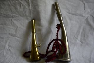 Cornetas antiguas de tren