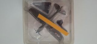 Avion P-40B Maqueta