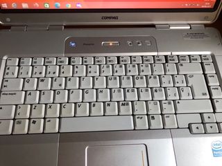 Portátil Compaq Presario - Plata