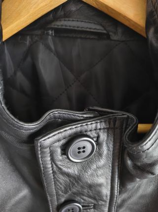 Chaqueta piel negra