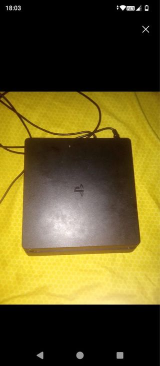 PS4 (PlayStation 4) 1TB
