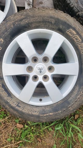 Llantas 18" Mitsubishi Montero V80