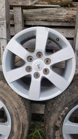 Llantas 18" Mitsubishi Montero V80