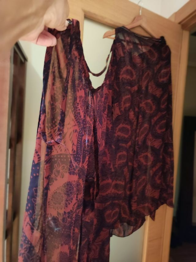 Falda estampada granate y negra