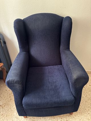 Sillón orejero azul