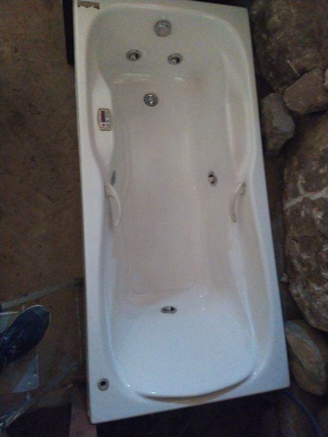 Bañera hidromasaje De la marca Noken Porcelanosa l