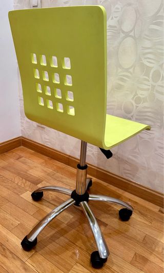 Silla oficina giratoria verde lima.
