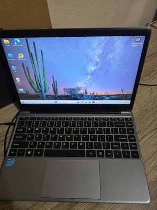 Chuwi HeroBook Pro - Portátil Gris.