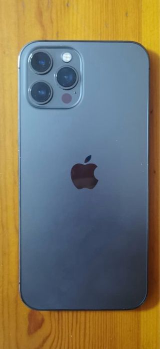iPhone 12 Pro Max como nuevo