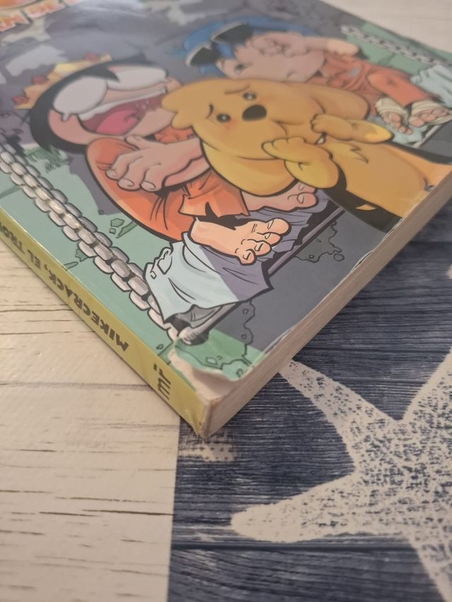 Compas 2. Los Compas escapan de la prisión