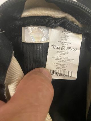 Riñonera Eastpak negra unisex