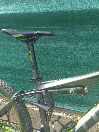 Bicicleta Cube AMS 130 Pro 27.5
Talla M
