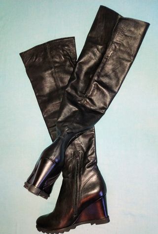 Botas altas de piel con cuña. Talla 39