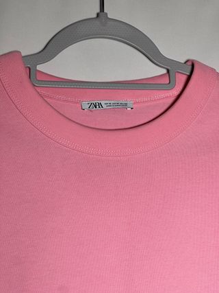 Camiseta Zara rosa