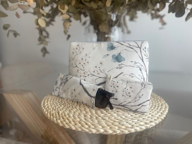 Pack bolso, monedero y funda de gafas florales