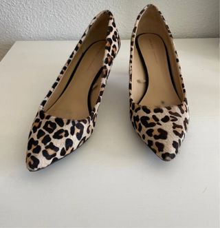 Zapatos salón animal print