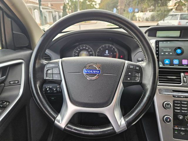 Volvo XC60 2.4 D4 Momentum Auto AWD 163 CV