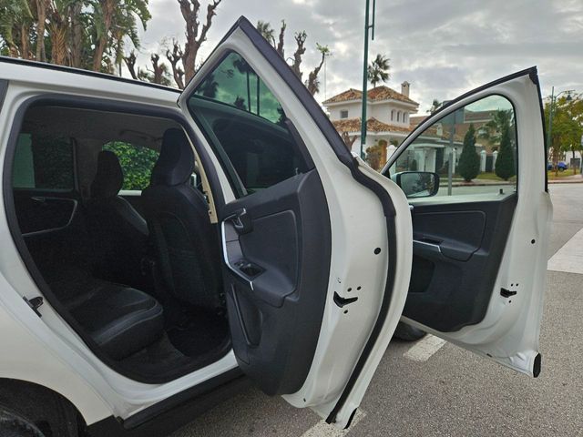 Volvo XC60 2.4 D4 Momentum Auto AWD 163 CV