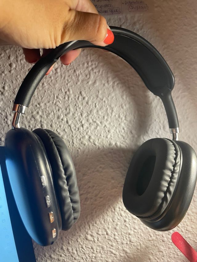 Cascos inalámbricos negros