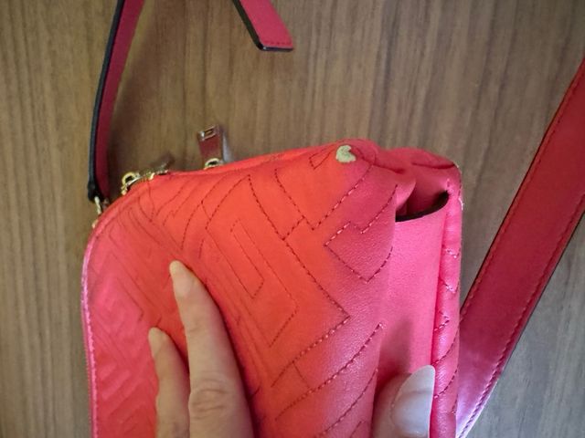Bolso Guess rosa