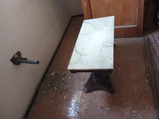 Mesa mármol-madera