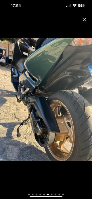Yamaha TMax 530 Verde Oscuro