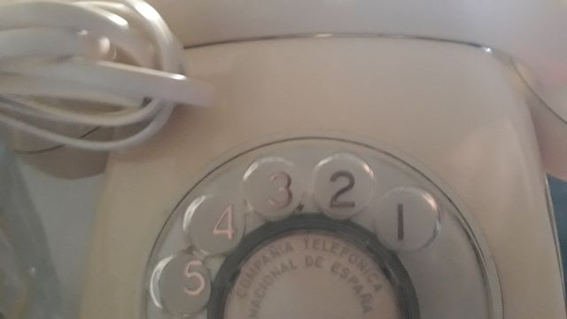 Teléfono vintage CTNE
