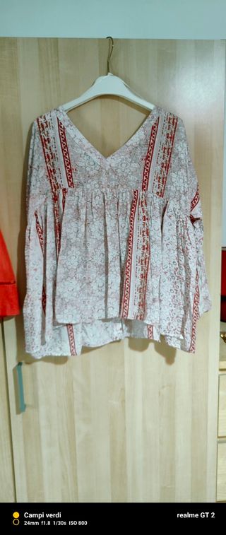 Blusa Motivi in fantasia con i colori
bordo, lilla