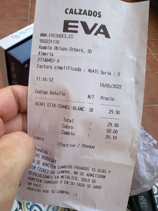 Chanclas ETIKA doradas y blancas