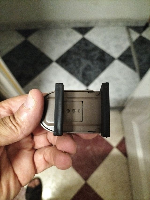 Cinco cierres seguridad ventanas correderas.