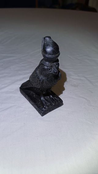 Statua di Horus in pietra