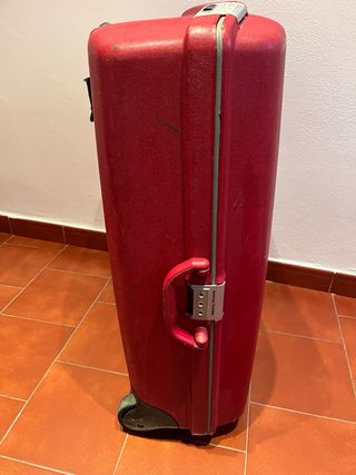 Maleta roja American Tourister