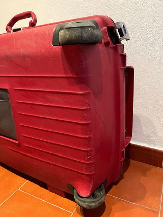 Maleta roja American Tourister