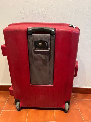 Maleta roja American Tourister