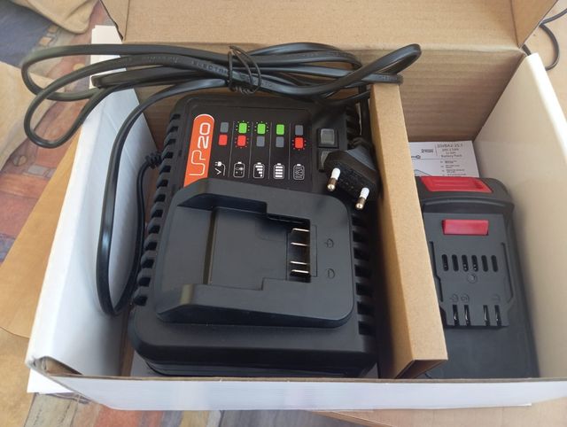 Cortasetos Sterwins UP20 + Cargador