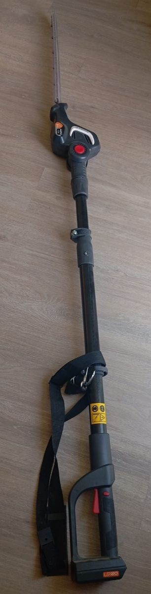 Cortasetos Sterwins UP20 + Cargador