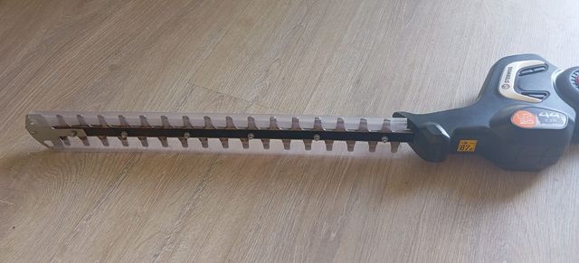 Cortasetos Sterwins UP20 + Cargador