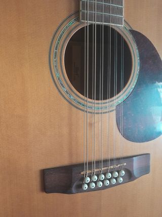 Guitarra acústica. Cort Earth 200 12 Coreana.