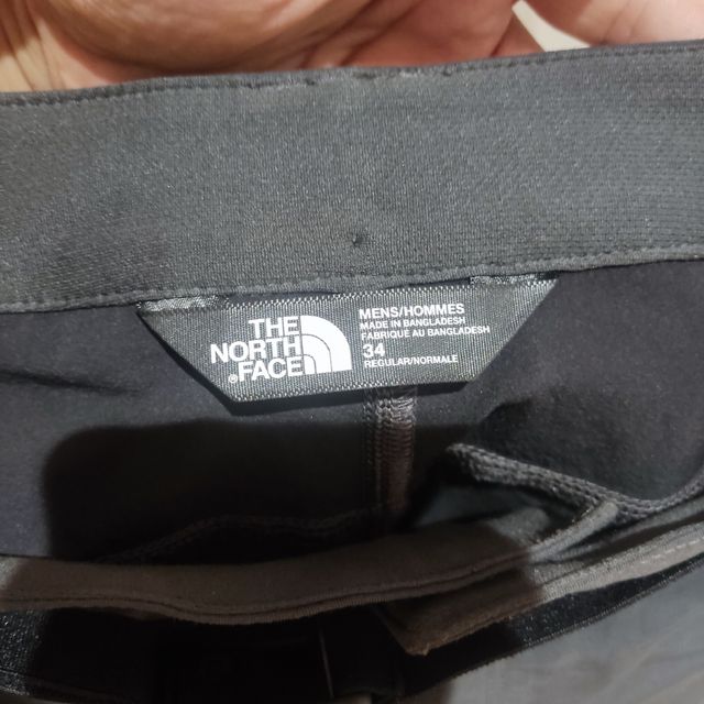 Pantalón corto The North Face gris