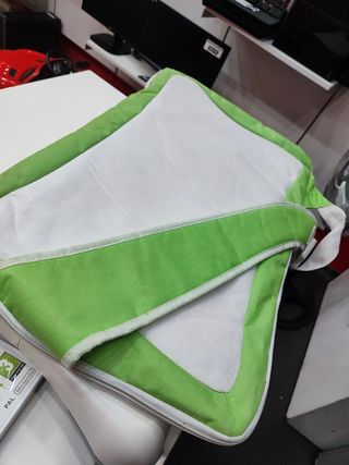 Wii Fit + Tabla + Mochila Bandolera 