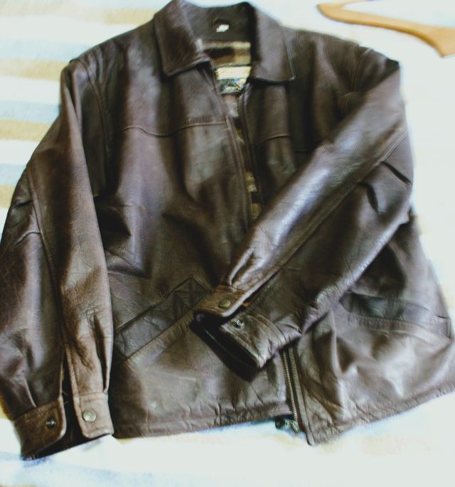 Cazadora cuero marrón oscuro talla L