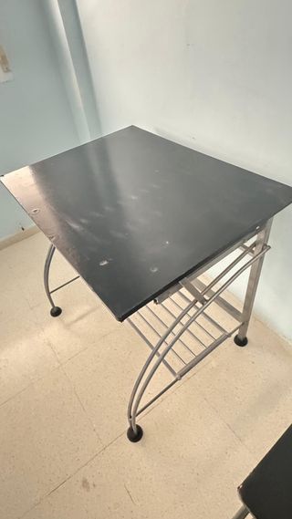 Escritorio negro 