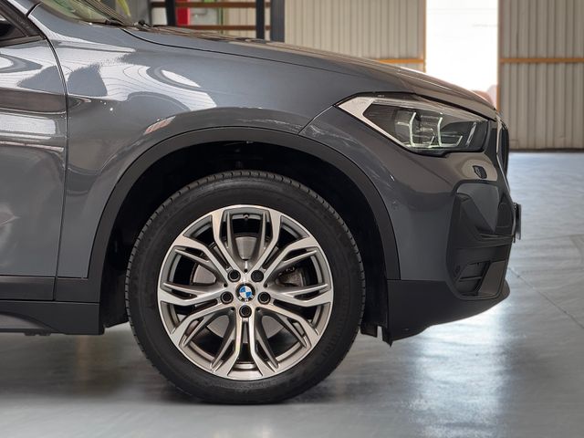BMW X1 sDrive18i AT7 ADVANTAGE