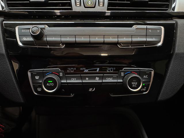BMW X1 sDrive18i AT7 ADVANTAGE