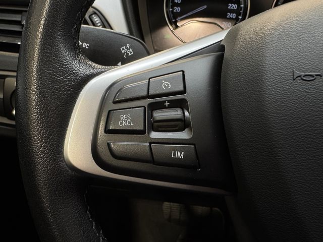 BMW X1 sDrive18i AT7 ADVANTAGE